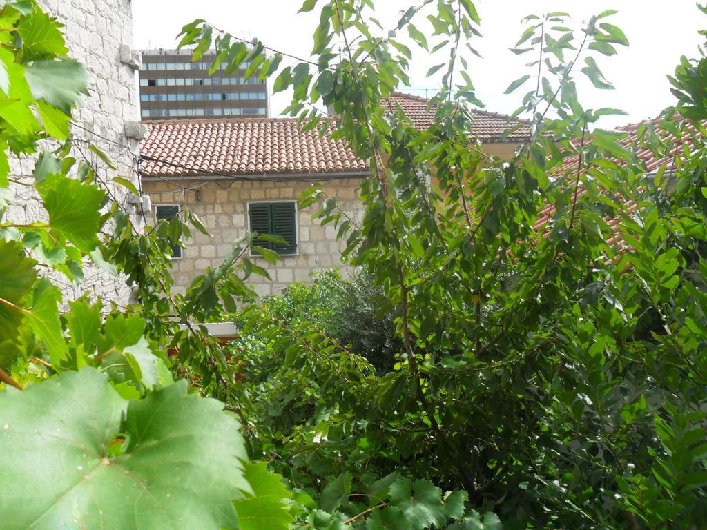 Apartments Villa Dube Split Room photo
