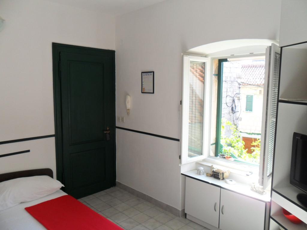 Apartments Villa Dube Split Exterior photo