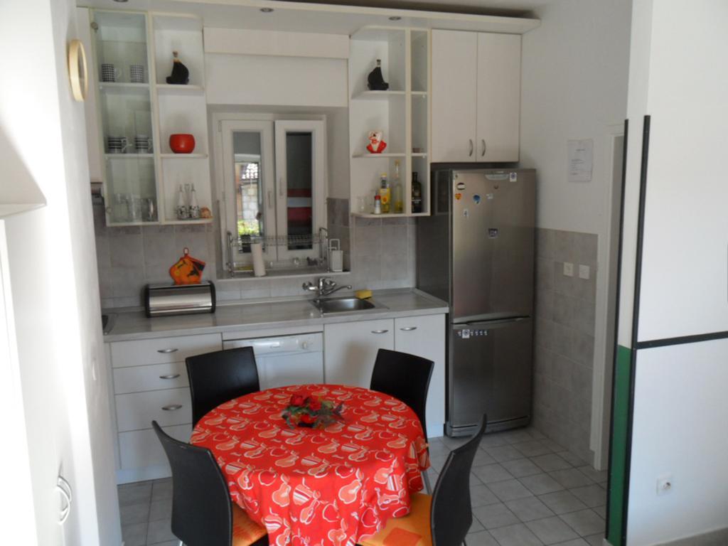 Apartments Villa Dube Split Room photo