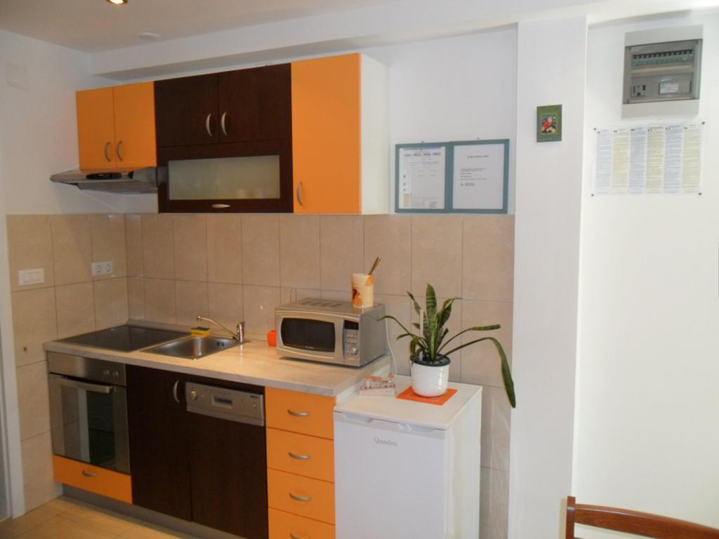 Apartments Villa Dube Split Room photo